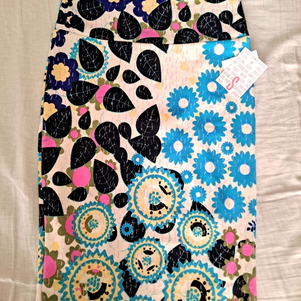Lularoe Cassie